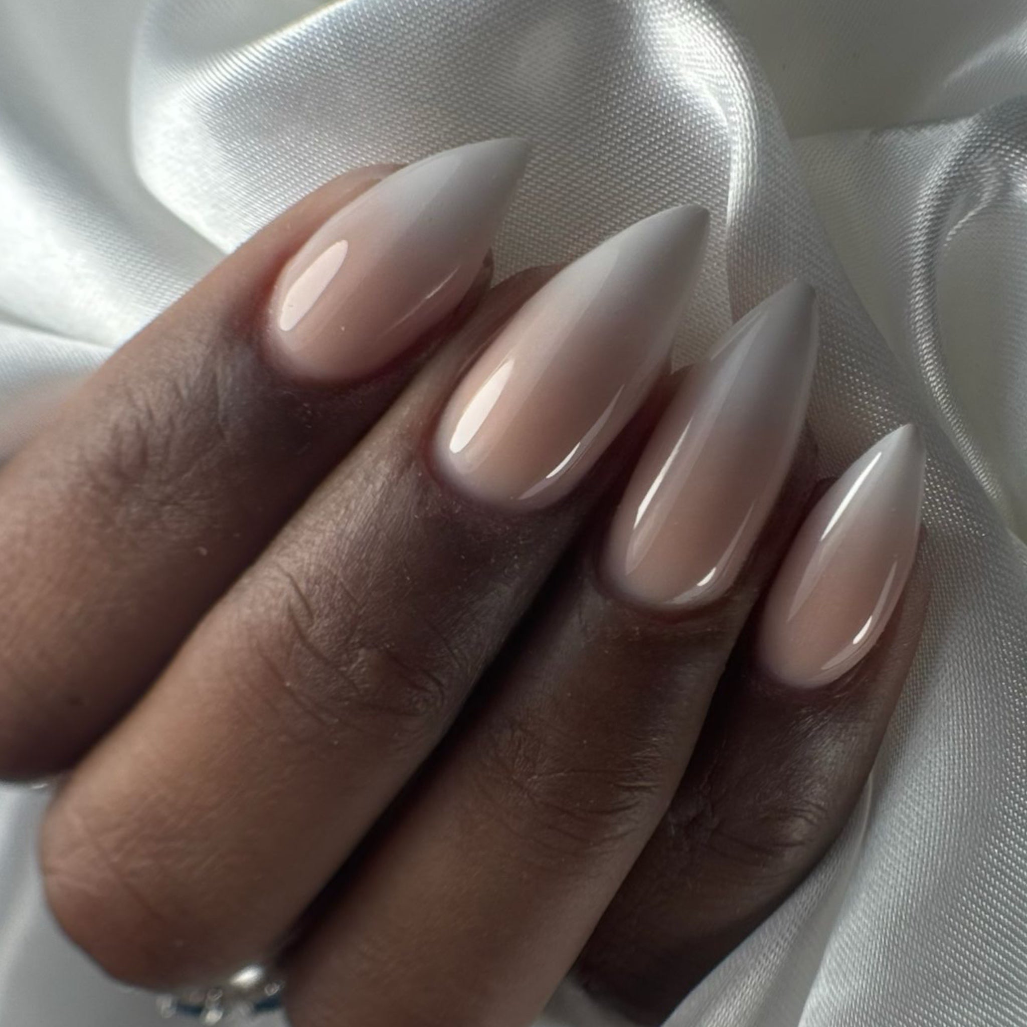 סטרונג ראבר בייס בצבע - קלואי R10