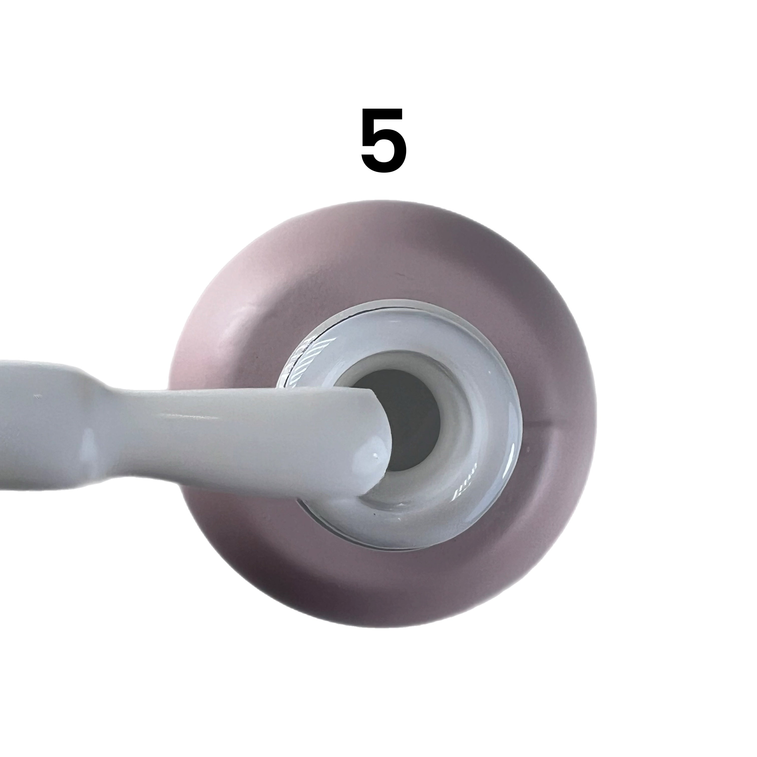 קלואי מס 5 פאני באני באני אטום